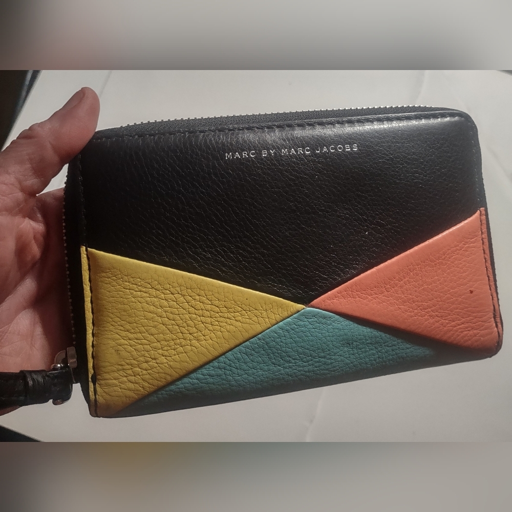 Marc Jacobs leather wristlet wallet